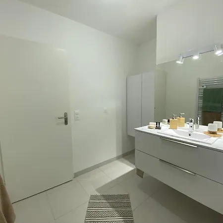 Apartment T3 Neuf A : Plage, Commerces, Parking, Wifi & Plus ! - Fr-1-539-62 Royan