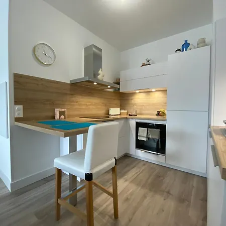 T3 Neuf A : Plage, Commerces, Parking, Wifi & Plus ! - Fr-1-539-62 Royan